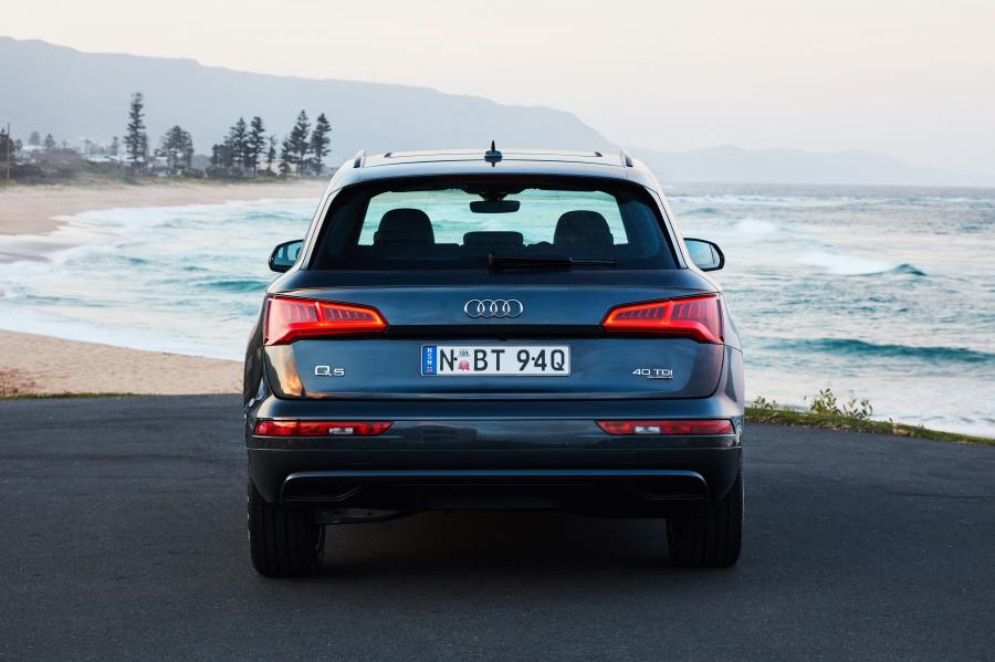  Audi Q5 40 TDI Quattro 2019 года  (AU) (фото 15 из 19)